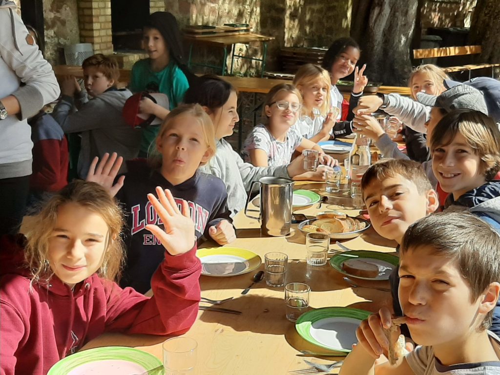 Apie Atypiques Personnes Dans L Intelligence Et L émotion Les 6ème 5 à Neuwiller-lès-Saverne - École & Collège Notre-Dame de Sion