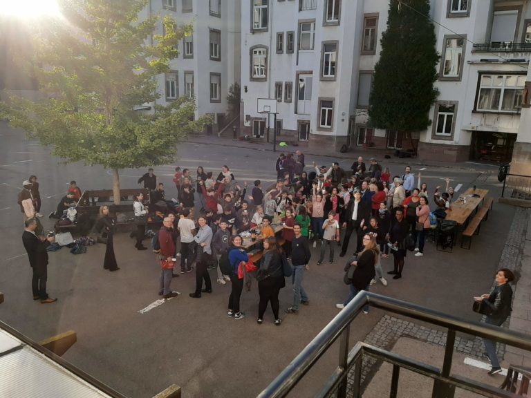 Apie Atypiques Personnes Dans L Intelligence Et L émotion Fête de la science et de l'amitié - École & Collège Notre-Dame de Sion