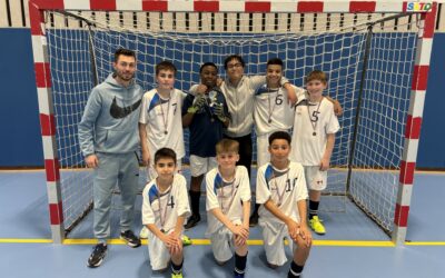 1ère place et qualification UNSS FUTSAL pour la finale District catégorie « Benjamin »